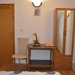 Alojamento de Acomodação e Pequeno-almoço Pansion Modana Međugorje