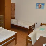 Pansion Modana Alojamento de Acomodação e Pequeno-almoço 4*