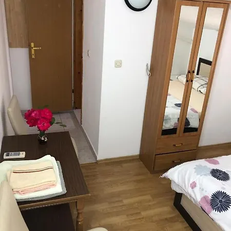 Pansion Modana Oda ve Kahvaltı Međugorje
