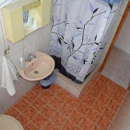 Oda ve Kahvaltı Pansion Modana