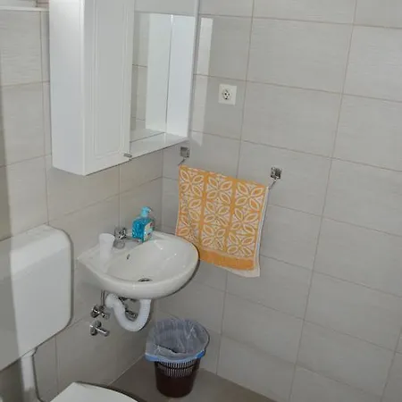 Bed & Breakfast Pansion Modana 3*