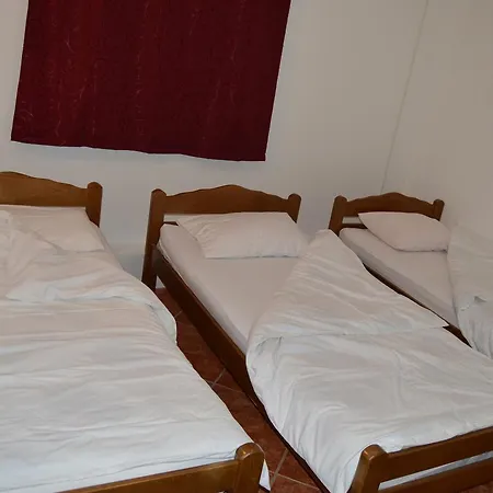 Panzió Pansion Modana