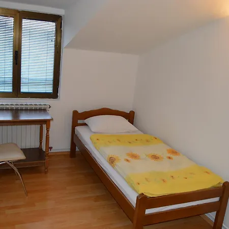 Bed & Breakfast Pansion Modana