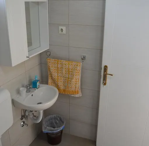 Bed & Breakfast Pansion Modana