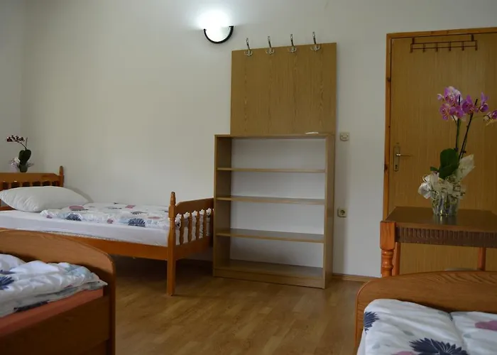 Bed & Breakfast Pansion Modana