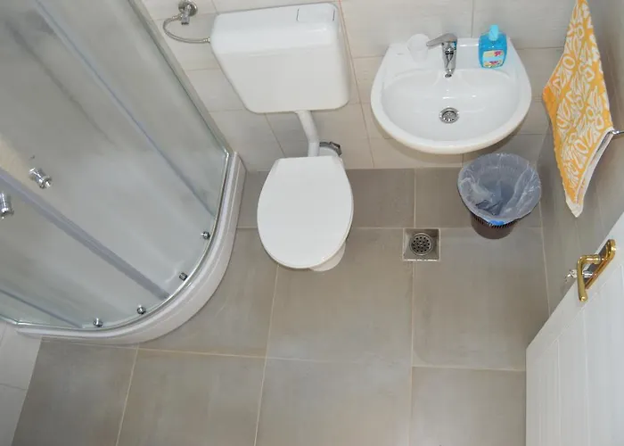 Bed & Breakfast Pansion Modana 3*