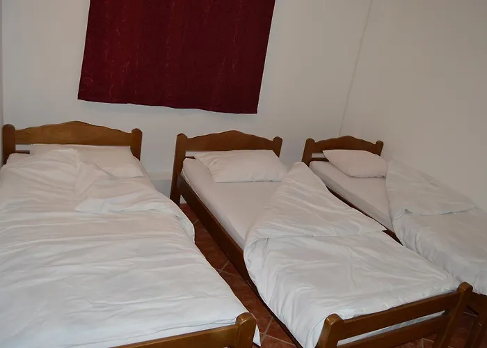 Bed & Breakfast Pansion Modana