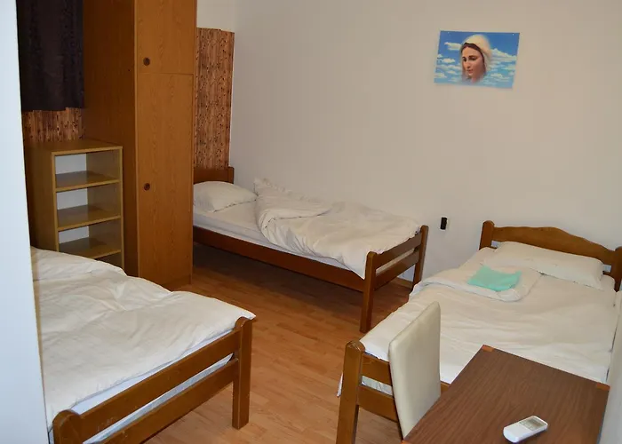 Pansion Modana Bed & Breakfast 3*