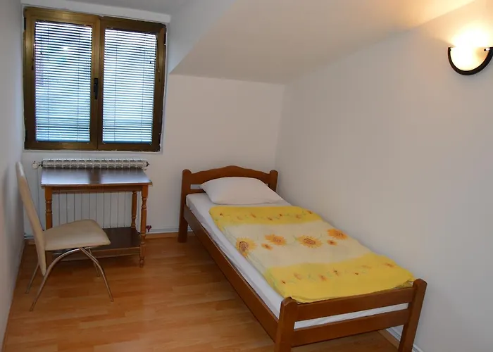 Bed & Breakfast Pansion Modana